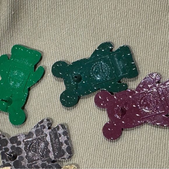 Tinkerbell Pin Trading Lanyard with Pins & Limited Release Lilo & Stitch Key - Picture 15 of 16